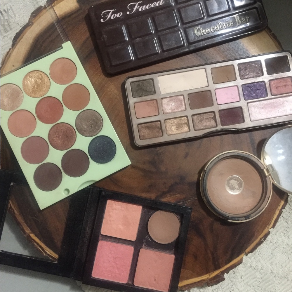 Makeup lot. Too faced. Benefit. Pixi. Anastasia.